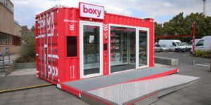 Lire la suite à propos de l’article Storelift lance ses premiers magasins autonomes : les boxy